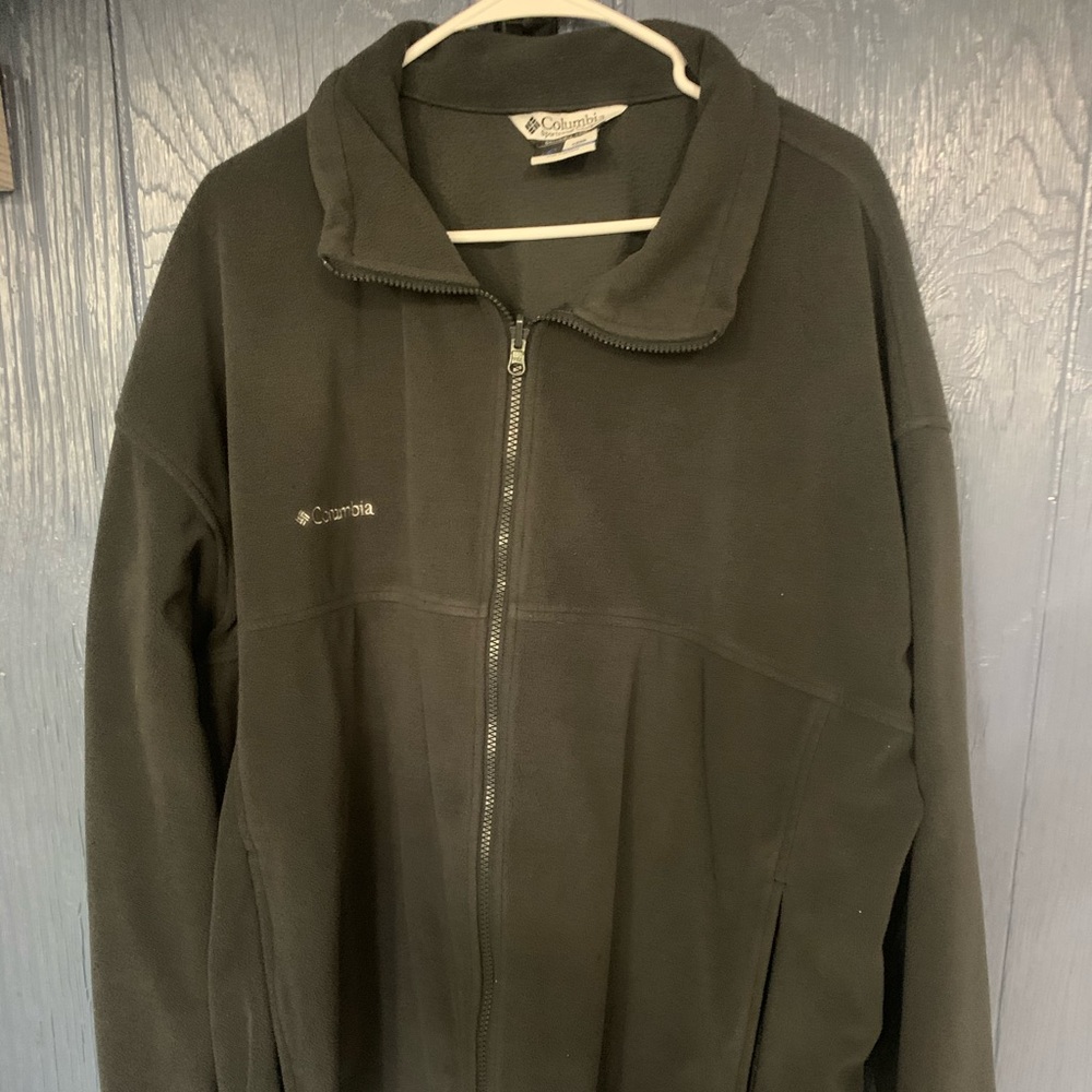 XXL Columbia full zippered fleece. Dark grey